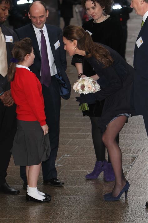 Kate Middleton S Wardrobe Malfunction Moms See Worse Canadian Living