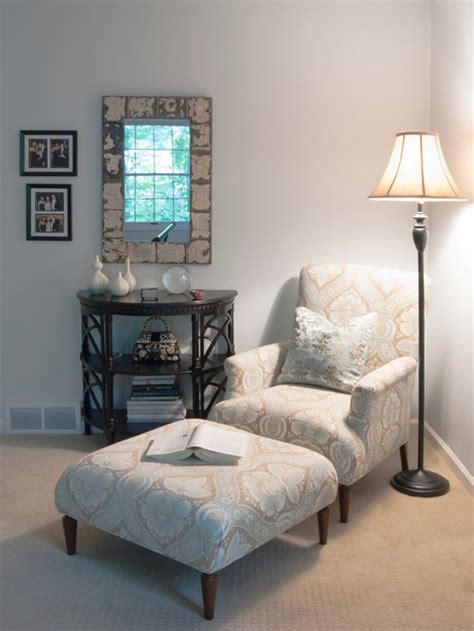 Even the simplest of rooms can often benefit from having a cozy upholstered chair. Best Master Bedroom Reading Chair Design Ideas & Remodel ...