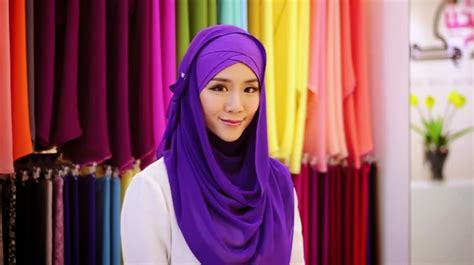 Raisyyah rania / felixia yeap (vector). Fesyen Muslimah Terkini: Neng Geulis Hijab Tutorial 3 ...