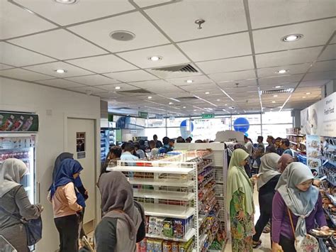 The city's administration is run by the seremban city council. Family Mart | Centerpoint Seremban