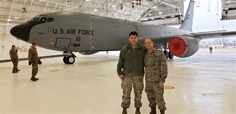 Leaders Worth Following 171st Air Refueling Wing Article Display