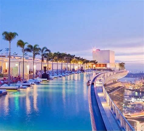 Este hotel de singapur para familias se encuentra en el casco histórico, a cinco minutos a pie de el servicio muy bueno…excelente opción en singapur hotel elegante y con una vista inigualable. Singapur in 2020 | Singapur hotel, Singapur und Singapur reise