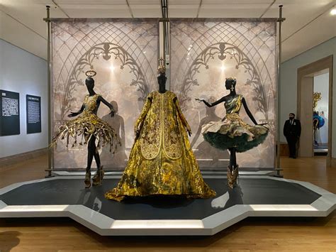 Guo Pei Legion of Honor San Francisco - Marty Magic BlogMarty Magic Blog