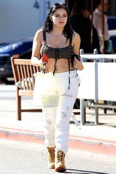 Ariel Winter Isn T Following Anyone S Style Guidelines But Her Own And Right Now She S Loving