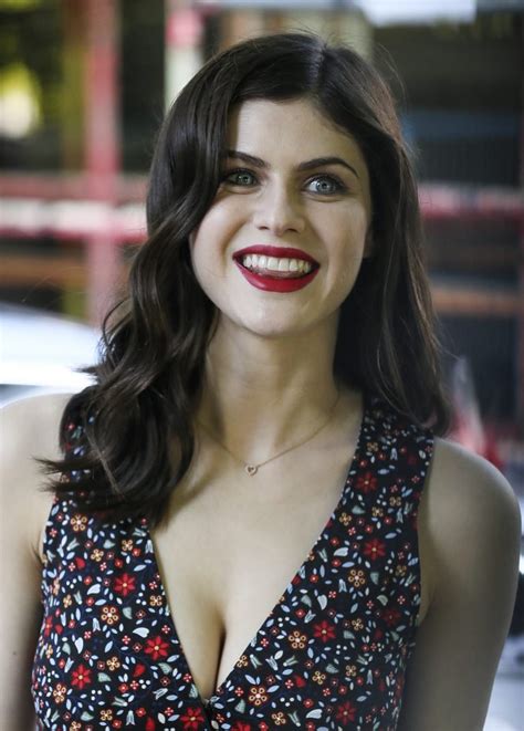 Alexandra Daddario Tits Thefappening Page 2