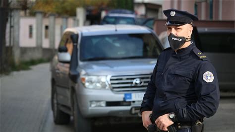 Kosovo: Osam osoba uhapšeno zbog prevare i organizovanog kriminala