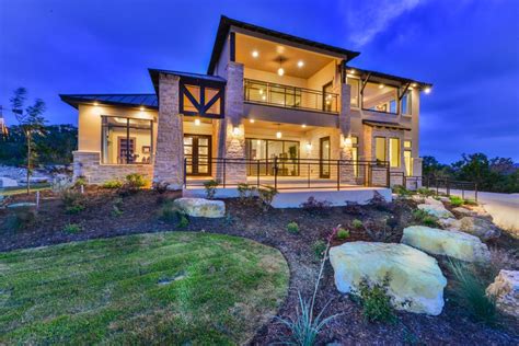 Texas Hill Country Contemporary Meets Mountain Ski Lodge Hill Country