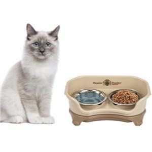 This can significantly help with canned food is often considered the best kind of cat food for older cats. The 7 Best Elevated Cat Bowls of 2020 - Cat Loves Best