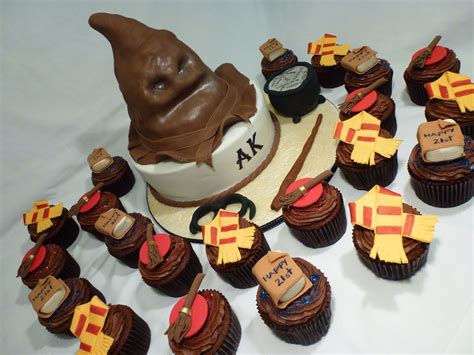 From hogwarts to hedwig, these cakes have got virtually everything in the harry potter universe covered. Cakes and Other Delights: Harry Potter (21st) Cake