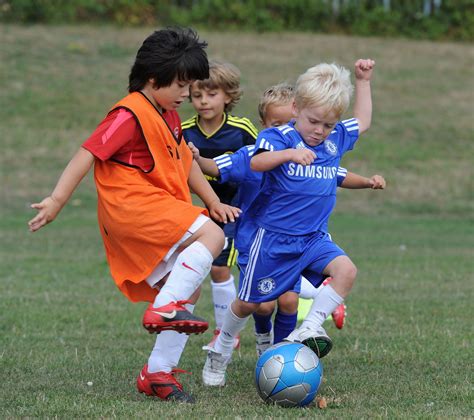 Get Kids Active At Football Schools This Summer London