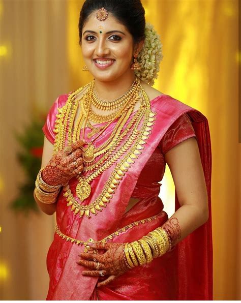 Pin By Gopu Jayaraj On Bridal Party Dresses N Stuffs Indian Bridal Outfits Bridesmaid Saree