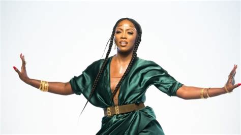 Tiwa Savage Congratulates Yemi Alade On Woman Of Steel Album