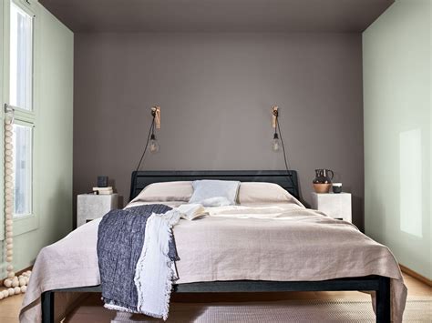 4 Stylish Ways To Incorporate Duluxs Tranquil Dawn Into Your Bedroom