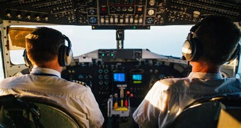 Captain First Officer Or Co Pilot What Is The Difference Pilot