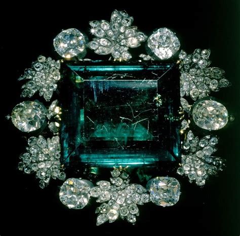 Empress Maria Feodorovna Of Russias Emerald And Diamond Brooch Given
