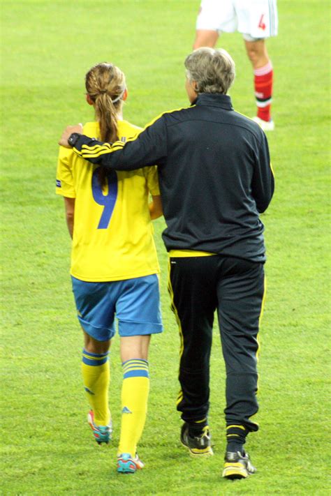 Kosse born when kosovare asllani was signed to play for real madrid women's team (team for now is cd tacon, but. Kosovare Asllani #9