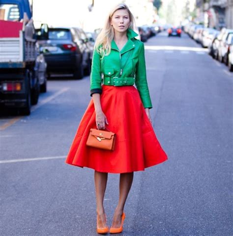 Red And Green Complementary Color Scheme Color Blocking Outfits Colour Combinations Fashion