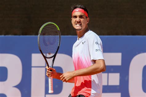 Lorenzo started playing tennis at the age of 11, encouraged by his father giorgio and his coach gipo arbino, who still supports him today. Che bello tifare per 'Polpo' Sonego sempre attaccato alla ...
