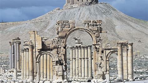 Letat Islamique Détruit Larc De Triomphe De Palmyre En Syrie Les Echos