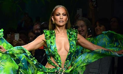 Jennifer Lopez Closes Versace Fashion Show In Iconic Versace Dress