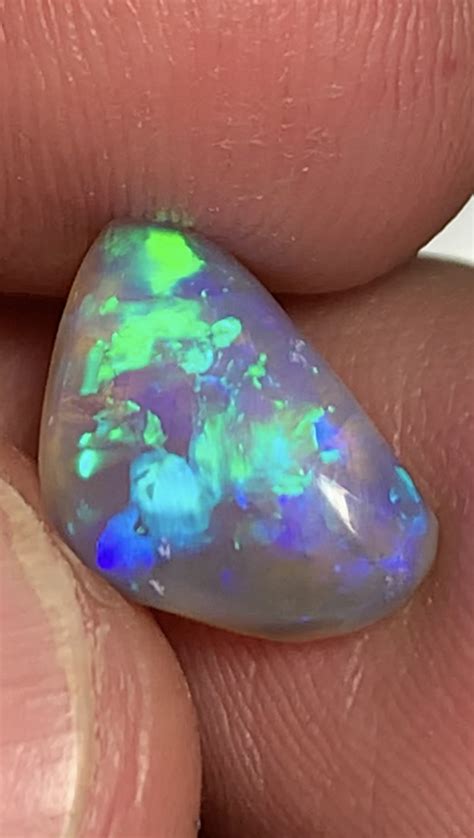 Grm Crystal Opal 23 Cts Of Lightning Ridge Crystal