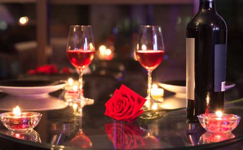 Date Night 10 Tips For Staging A Swoon Worthy Romantic Dinner At Home