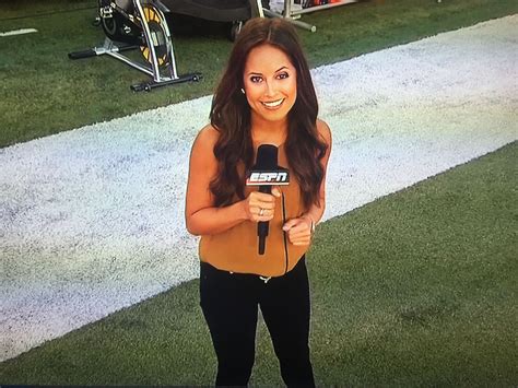 Kaylee Hartung | Female news anchors, Sports women, Stylists