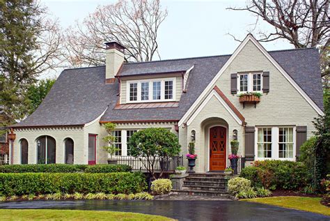25 Classic Examples Of Tudor Style House Designs And Styles