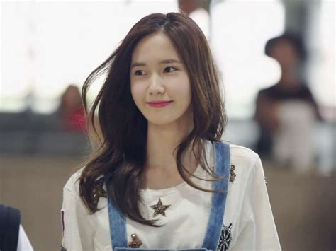 Yoona Candid Smile Wallpaper Snsd Artistic Gallery