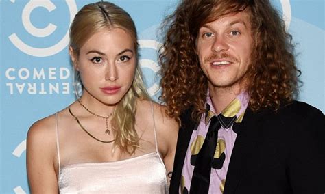 Workaholics Actor Blake Anderson And Wife Split Daily Mail Online