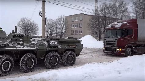 Snow Job Russian Army Tows 18 Wheeler Stuck In Blizzard — Rt News