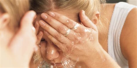 The Face Washing Method Thatll Give Your Skin Good Oil