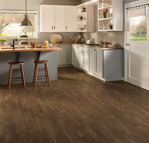 Hottest Trending Kitchen Floor For 2020 Wood Floors Take Over Kitchens
