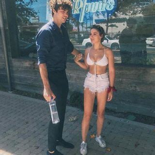 .noahcents #goals #boyfriend #girlfriend видео noah centineo and her ex girlfriend (romantic noah is so sweet, we keep checking how romantic he is 😂😍 • follow me pls en ig: noah with a fan look at that beautiful smile of his ...