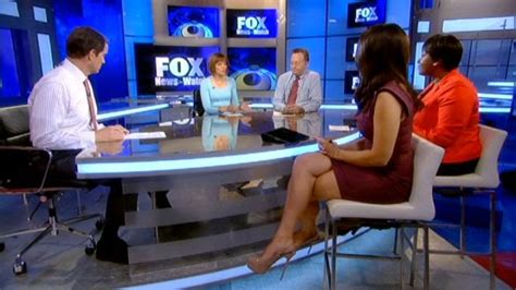 Andrea Tantaros Hot Legs On Fox News Sexy Leg Cross