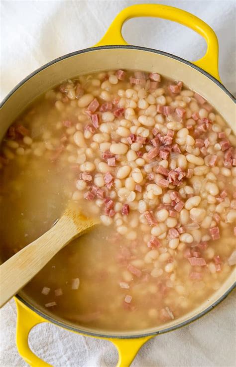 Your time will be rewarded with a big pot of soup that will feed your body and soul! Navy Bean Soup with Ham Recipe - Old Fashioned Bean Soup