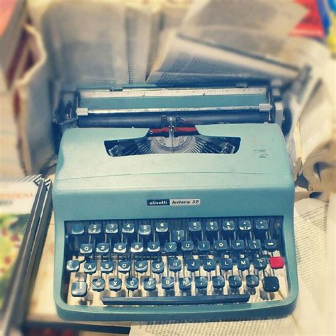 Olivetti typewriter | Olivetti typewriter, Typewriter ...