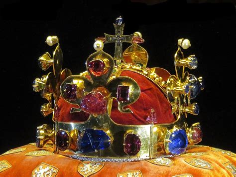 The 5 Most Expensive Crown Jewels In The World Crown Jewels Jewels