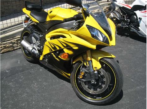 If you would like to get a quote on a new 2008 yamaha yzf r6 use our build your own tool, or compare this bike to other sport motorcycles.to view more specifications, visit our detailed specifications. 2008 Yamaha YZF-R6 for sale on 2040motos