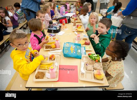 Kids School Lunch Cafeteria High Resolution Stock Photography And