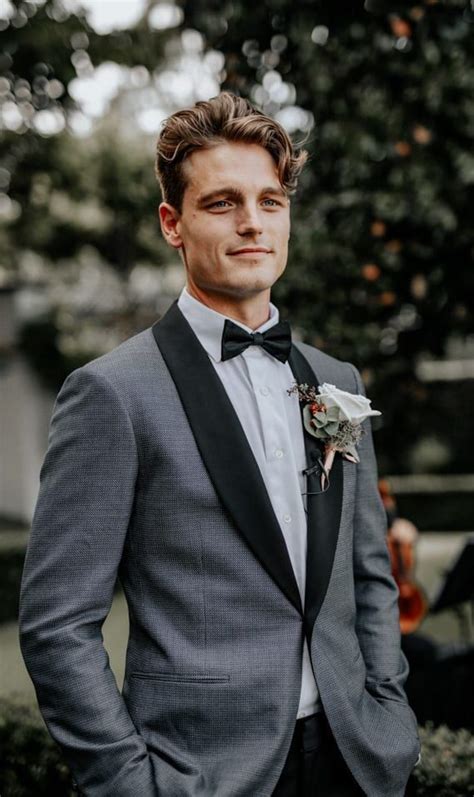 19 Best Wedding Grooms Suits For The Incredible Grooms Wedding Suits Groom Groom And