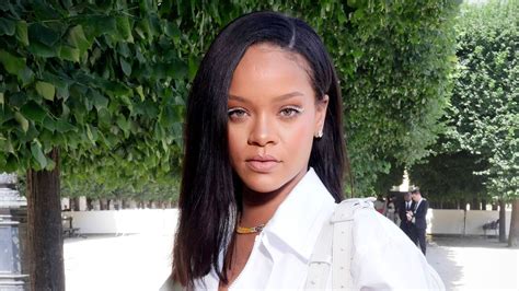 Turns Out Rihanna Actually Has A Pretty Famous Doppelganger