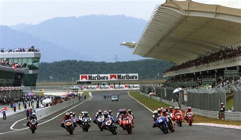 Motogp Marks 20 Years At Sepang Circuit Cyber Rt