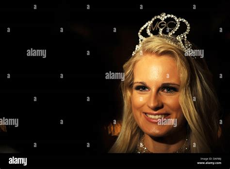 Anne Kathrin Kosch Wins Miss Germany Fotos Und Bildmaterial In Hoher