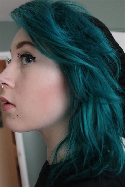 You need to try it as you will get stunning looks as the ones you can see besides. manic panic turquoise amplified | Turquoise hair ...