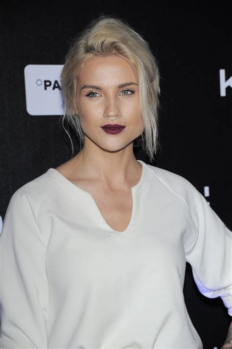 We did not find results for: Karolina Gilon