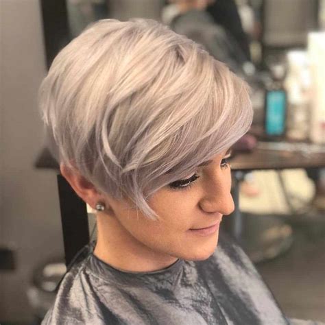 Women with round faces can adopt this look. 60 Short Hairstyles For Women 2019 » Hairstyle Samples