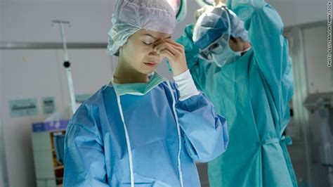 Surgeons Bottle To Scalpel Time Affects Errors