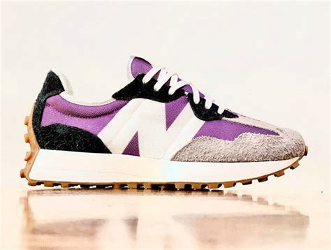 Awesome shoes for awesome humans. Que vaut la New Balance 327 WS327COA Purple Grey Black