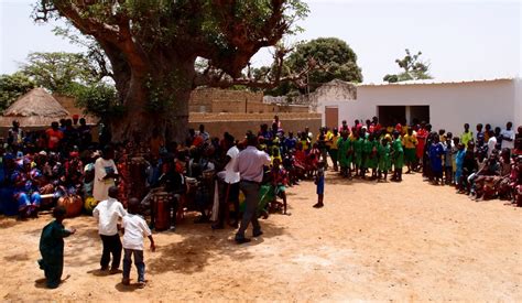 In Senegal A New School Opens Its Doors To Welcome A Hundred Pupils